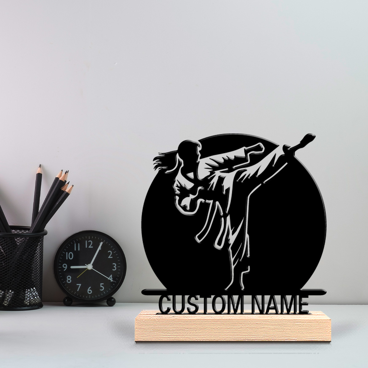 รูปปั้นโลหะคาราเต้แบบนามธรรม 1 - Art Y Craft บทวิจารณ์และราคา